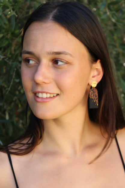 "Staggering leopard" earrings