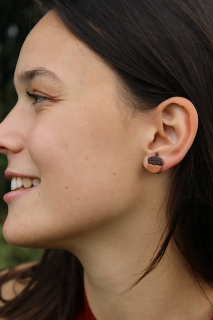 "Tiny acorn" earrings