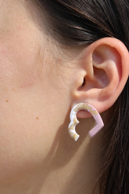 "Heart to come by" earrings