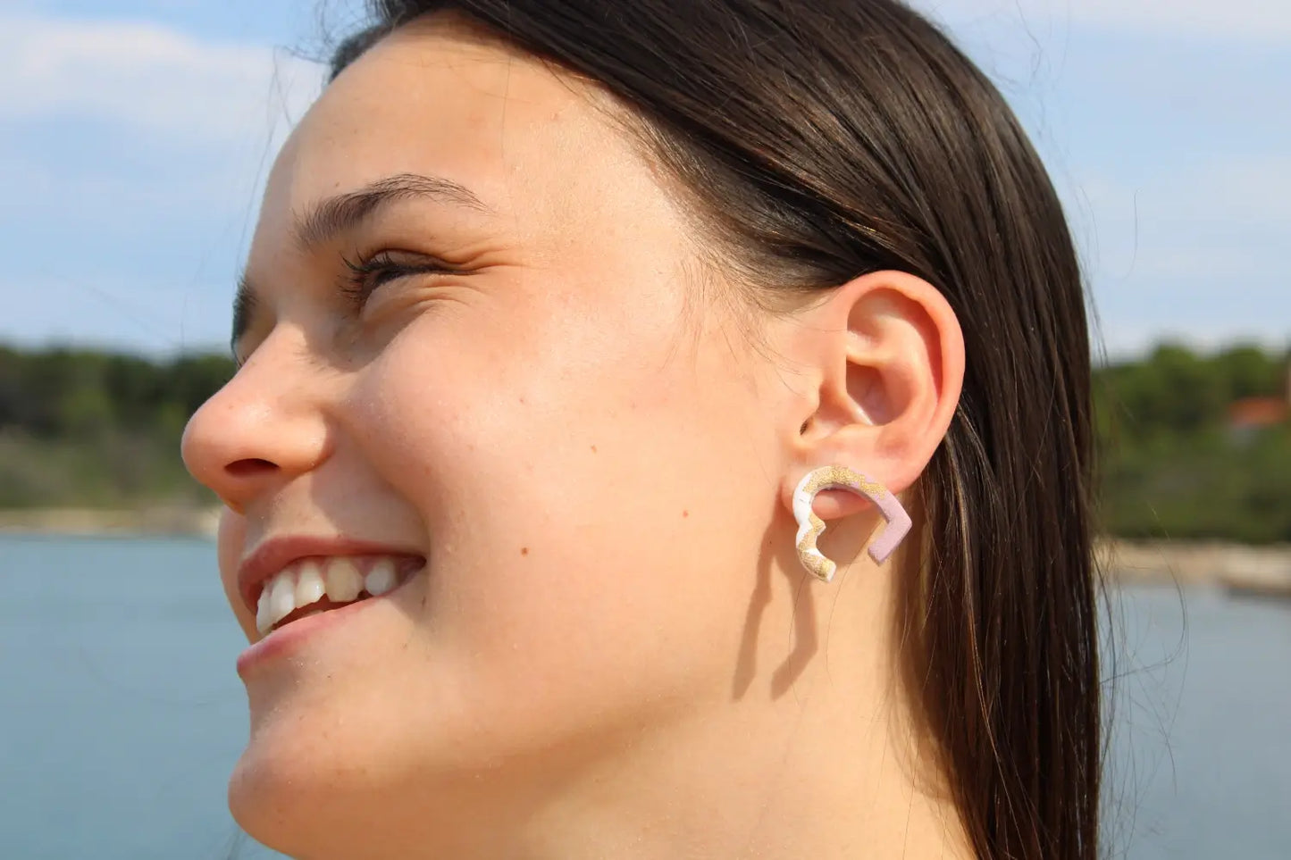 "Heart to come by" earrings